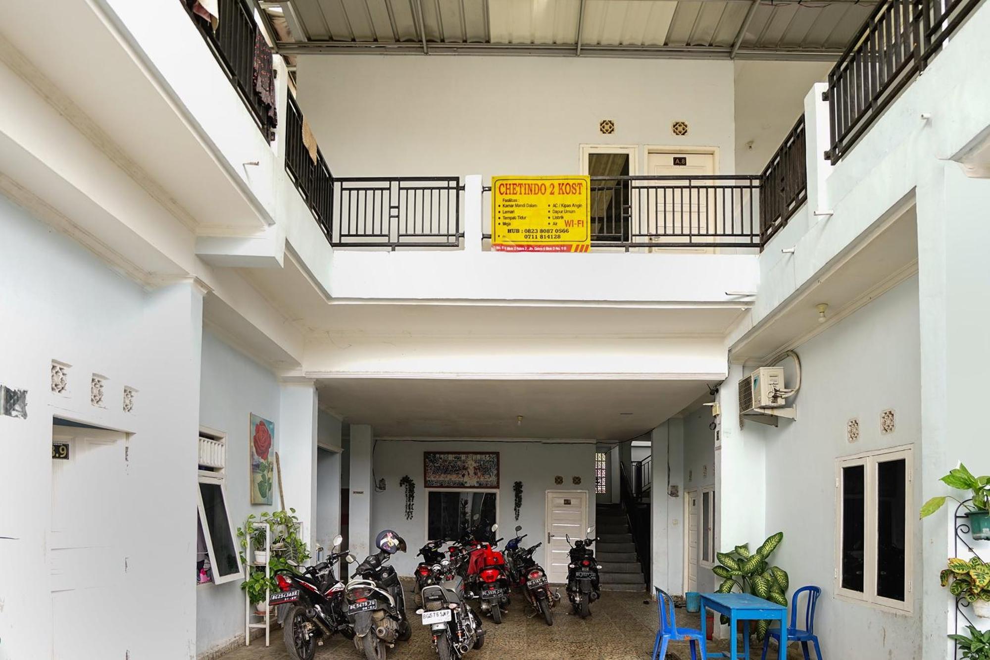 Oyo Life 92046 Garuda Residence Palembang Exterior photo