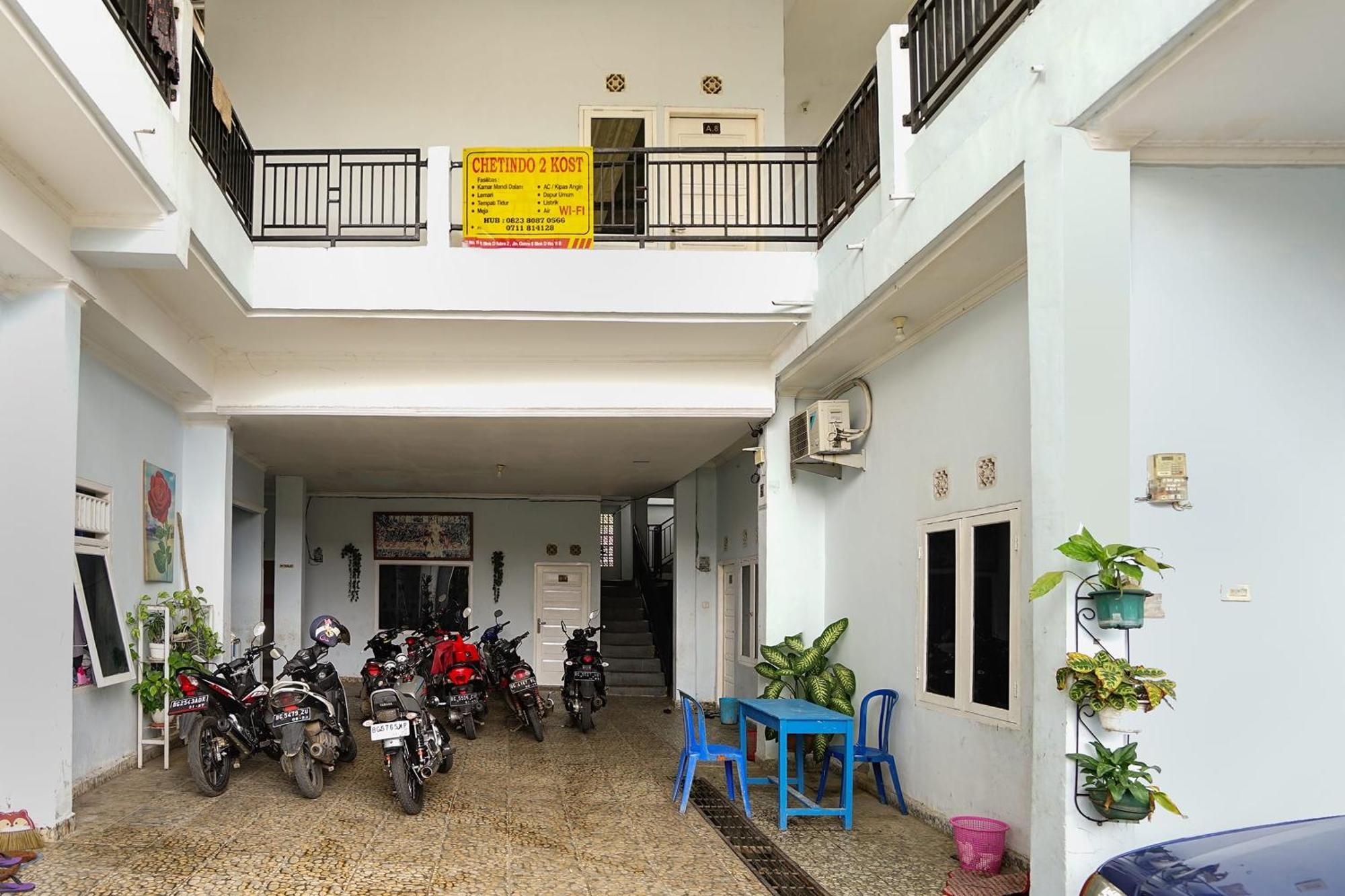Oyo Life 92046 Garuda Residence Palembang Exterior photo
