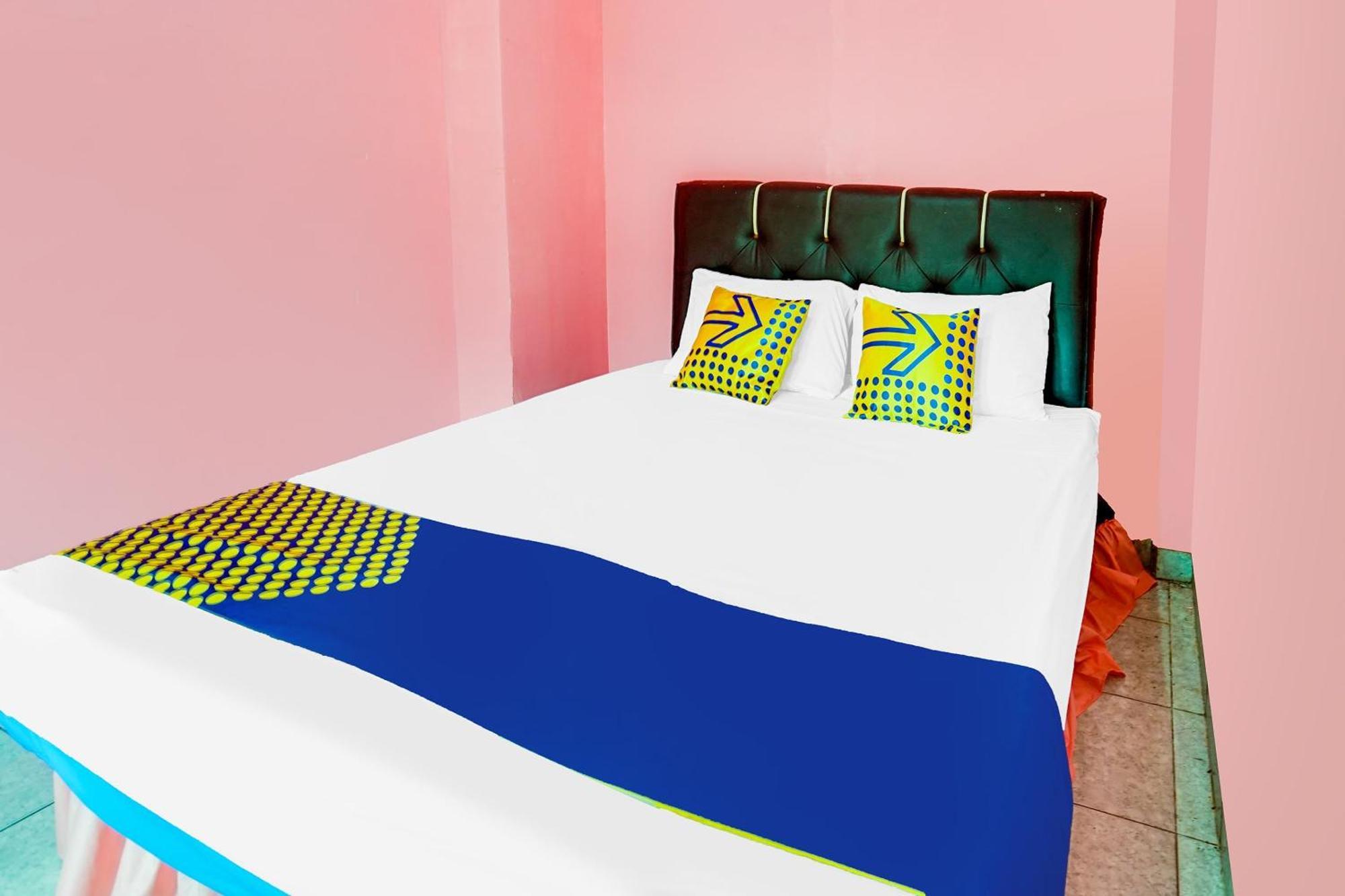 Oyo Life 92046 Garuda Residence Palembang Exterior photo